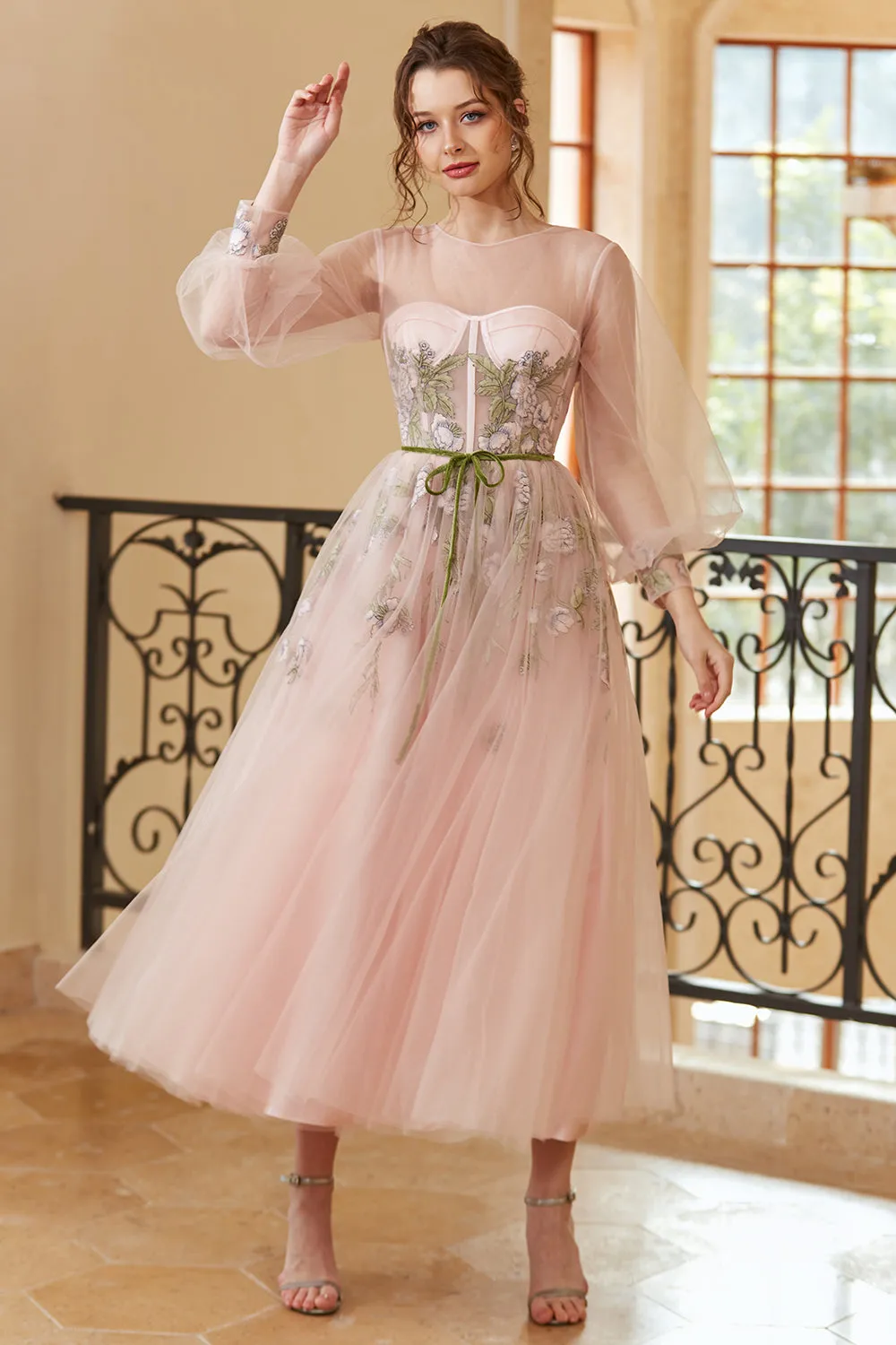A Line Jewel Light Nude Tea Length Prom Dress con maniche lunghe