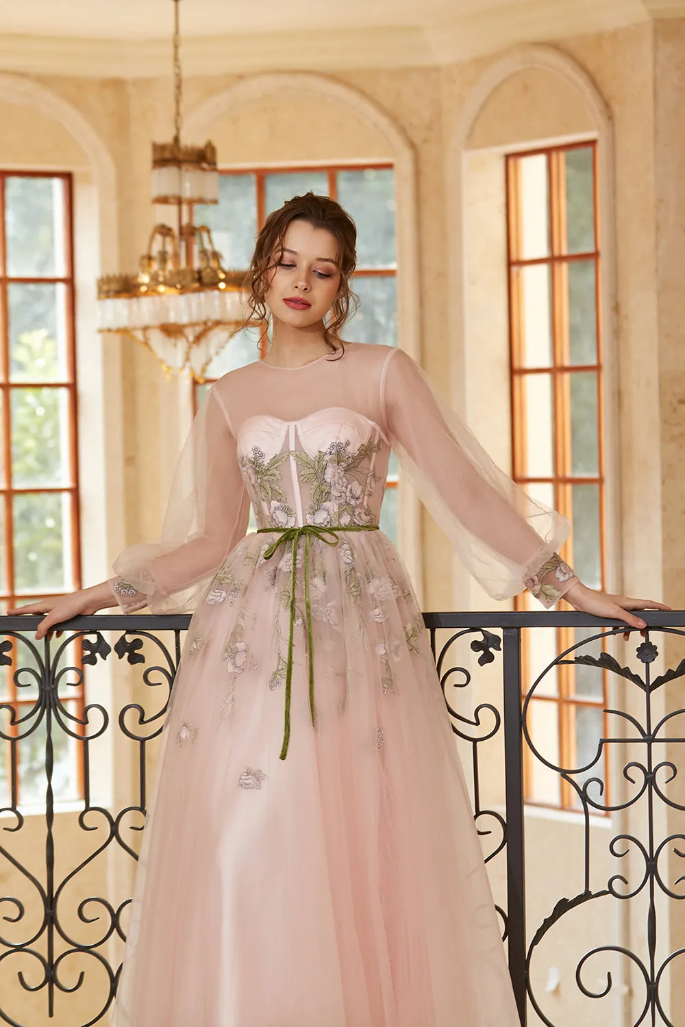 A Line Jewel Light Nude Tea Length Prom Dress con maniche lunghe
