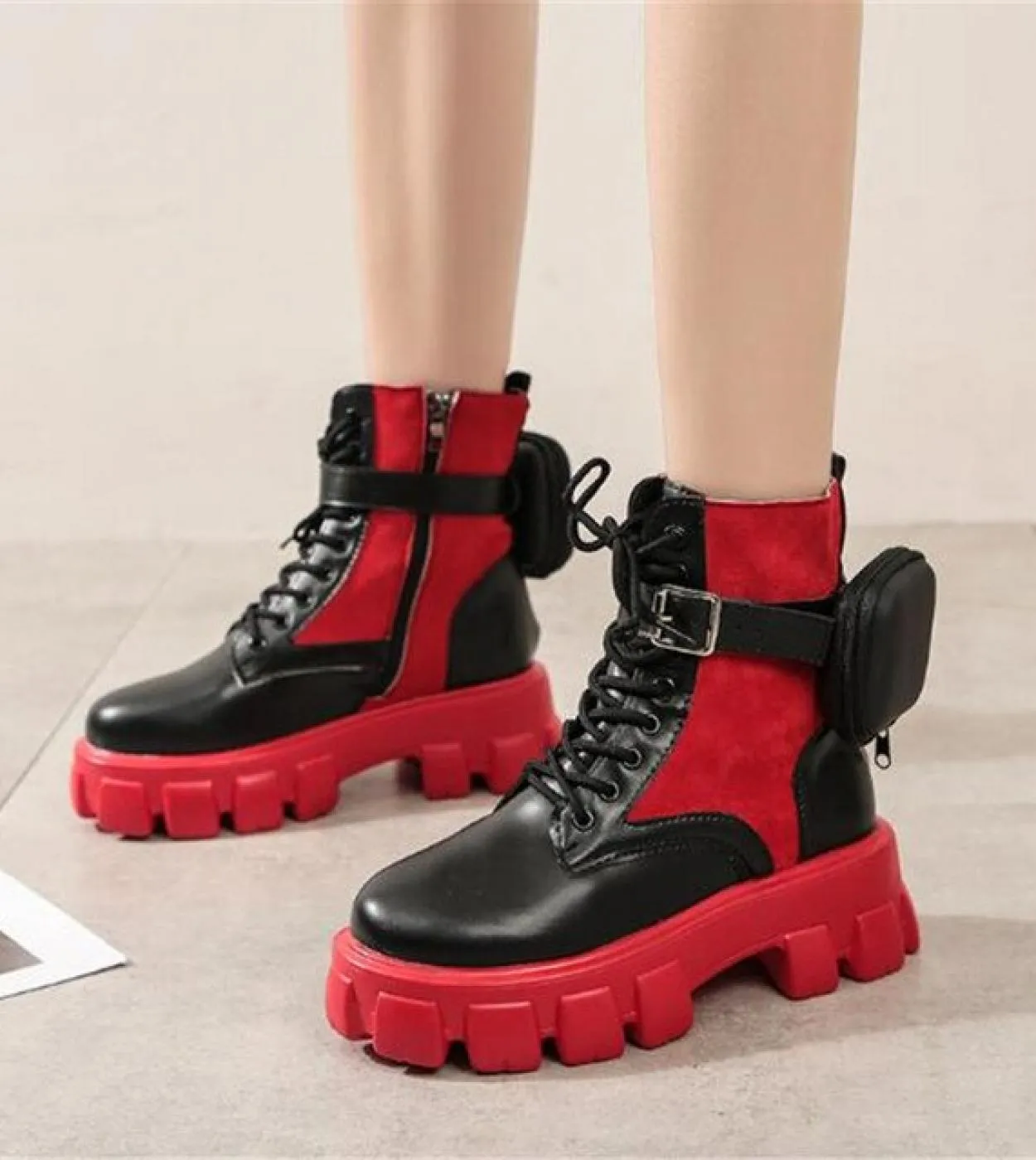 Autunno Inverno Nuove Donne Stivali Martin in Pelle con Suola Spessa Stivali Casual da Donna Moda Donna Stivali Alti con Lacci