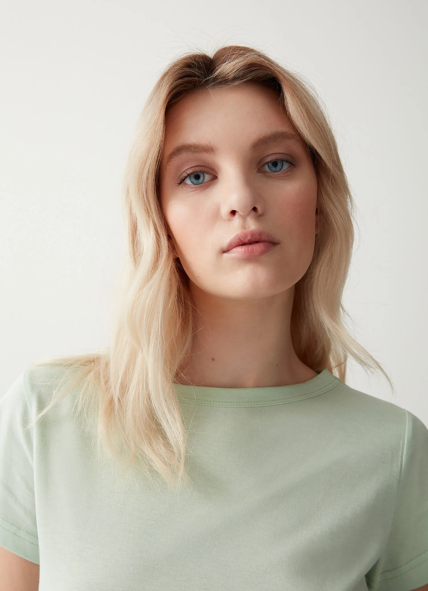 Boat-neck T-shirt