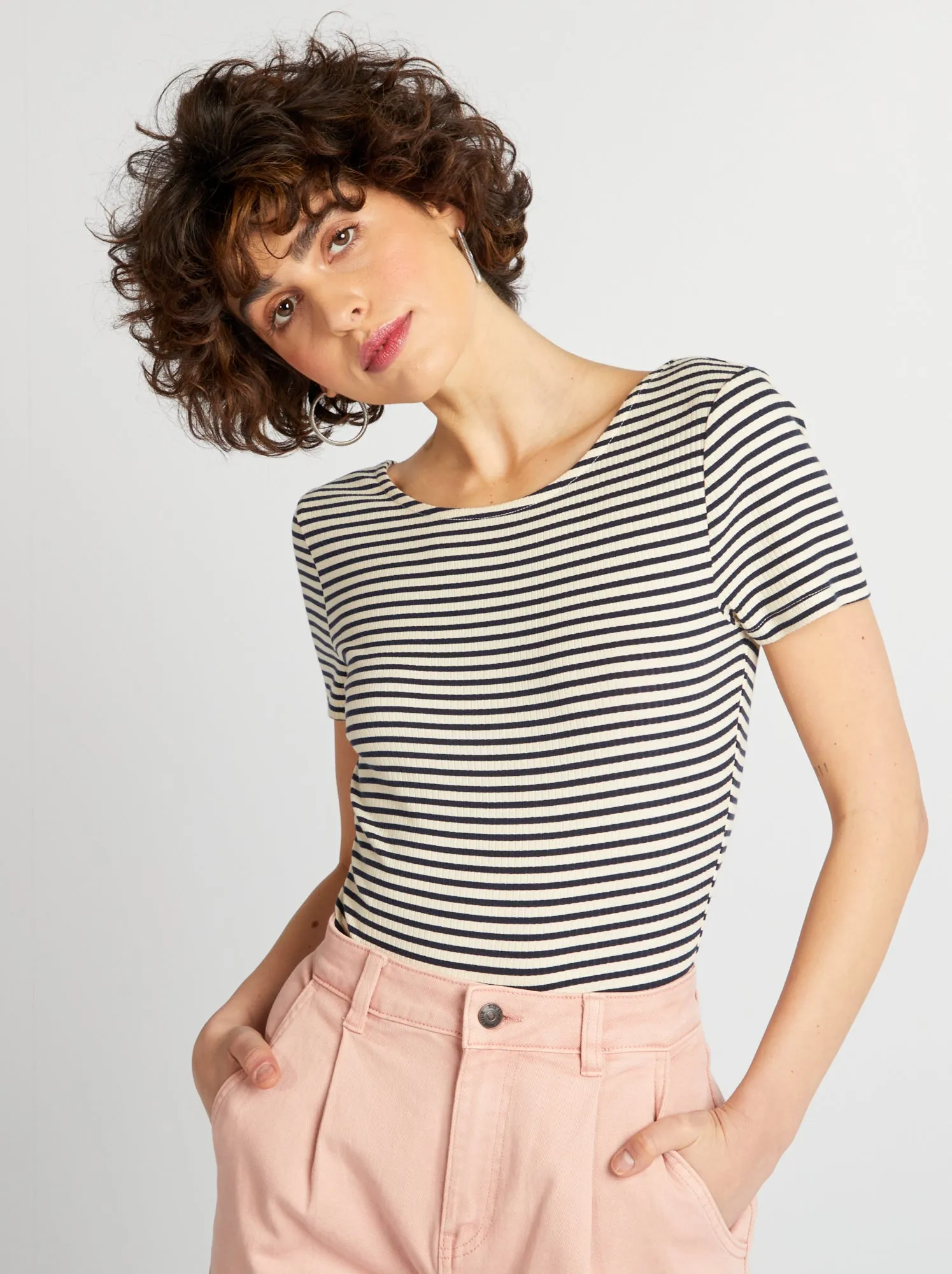 Body a coste scollo tondo e maniche corte - BEIGE