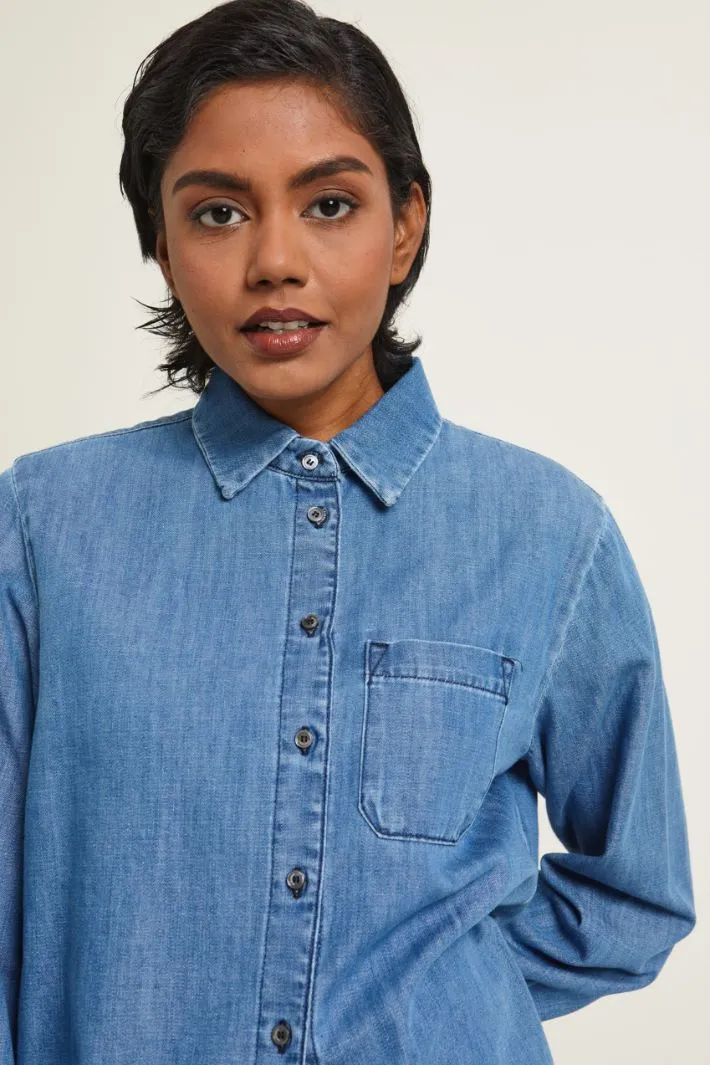 Camicia in denim con taschino