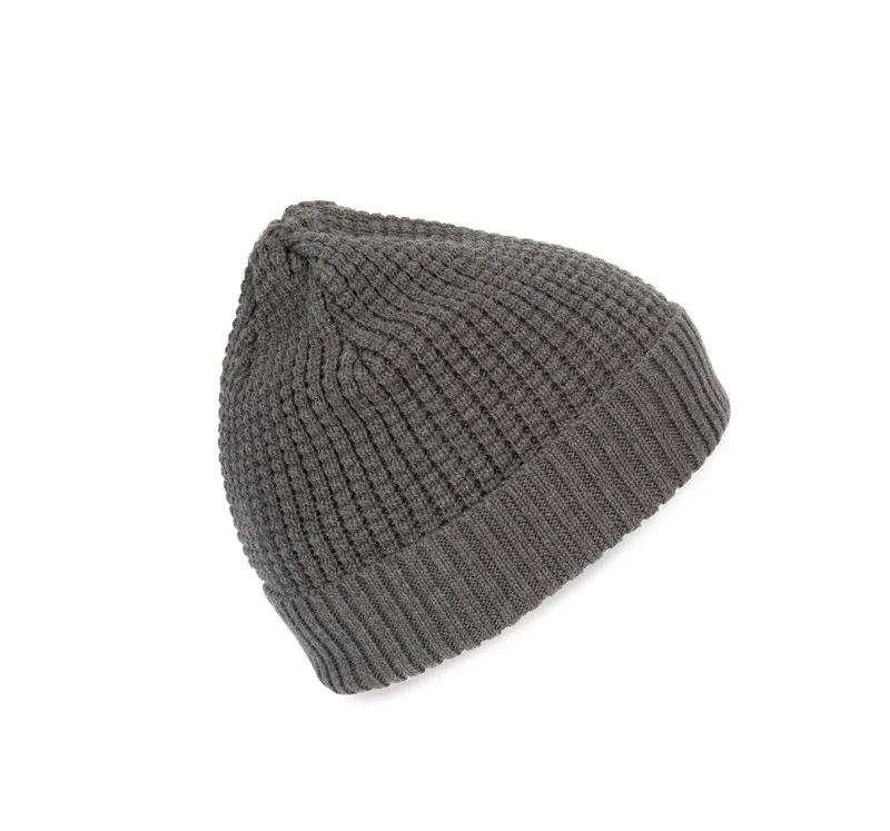 Cappello Lavorato A Maglia Con Filato Riciclato