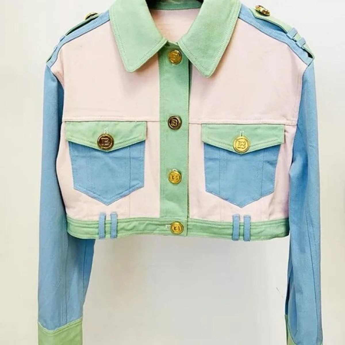 Cappotto di jeans Giacca di jeans patchwork corta con bottoni Giacche di jeans da donna alte 2023
