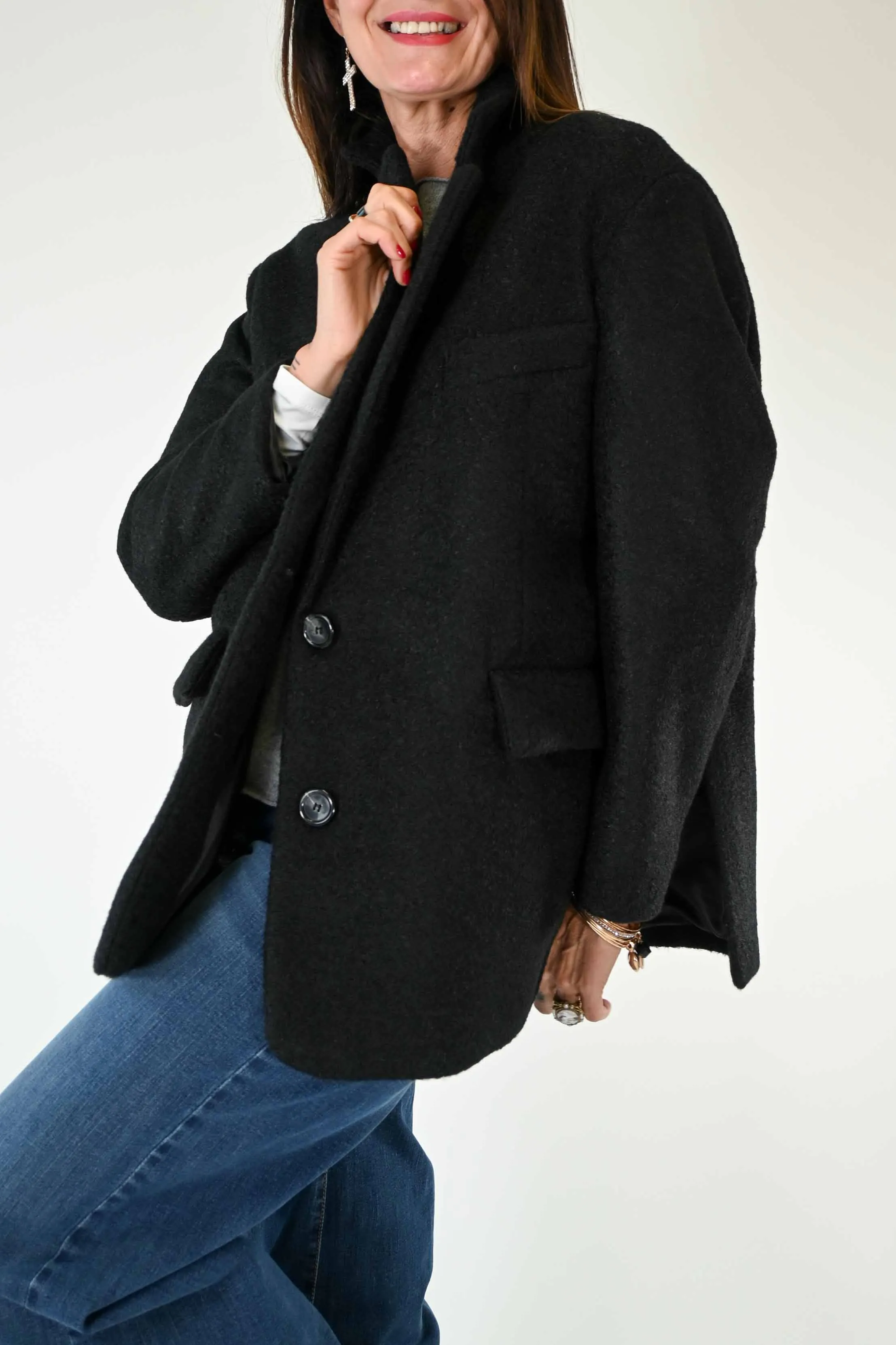 GIACCA OVER DUE BOTTONI IN BOUCLE' COLOR NERO