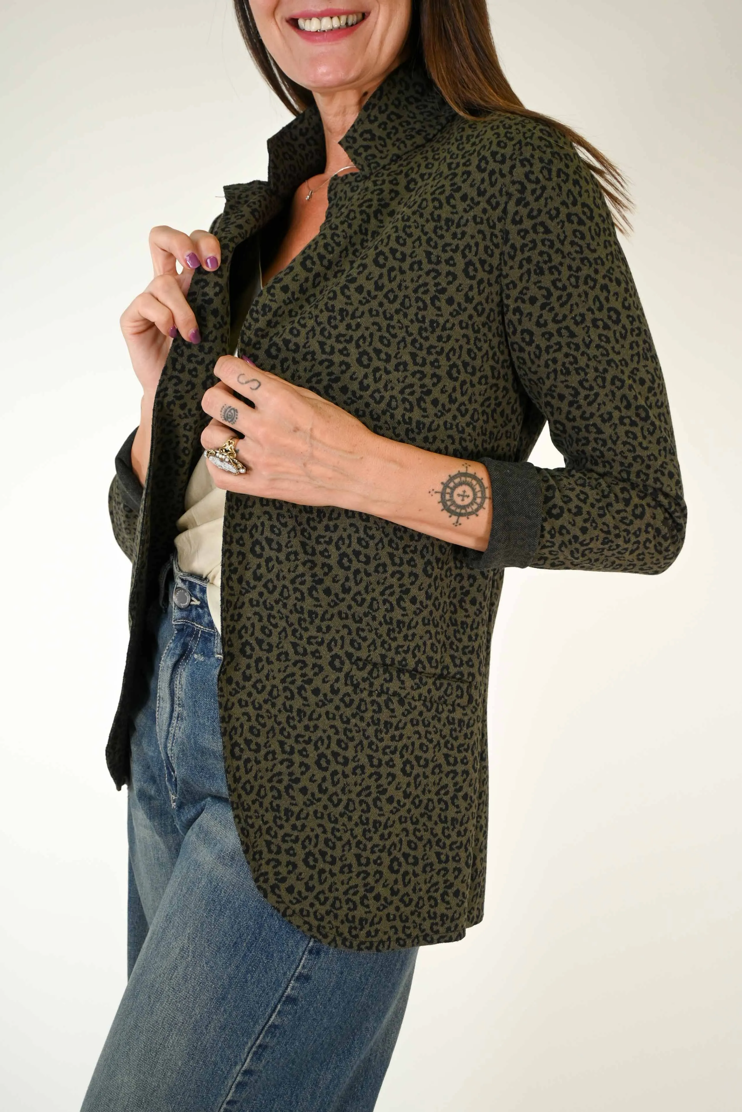 GIACCA TAGLIA VIVO ELASTICIZZATA ANIMALIER MILITARE