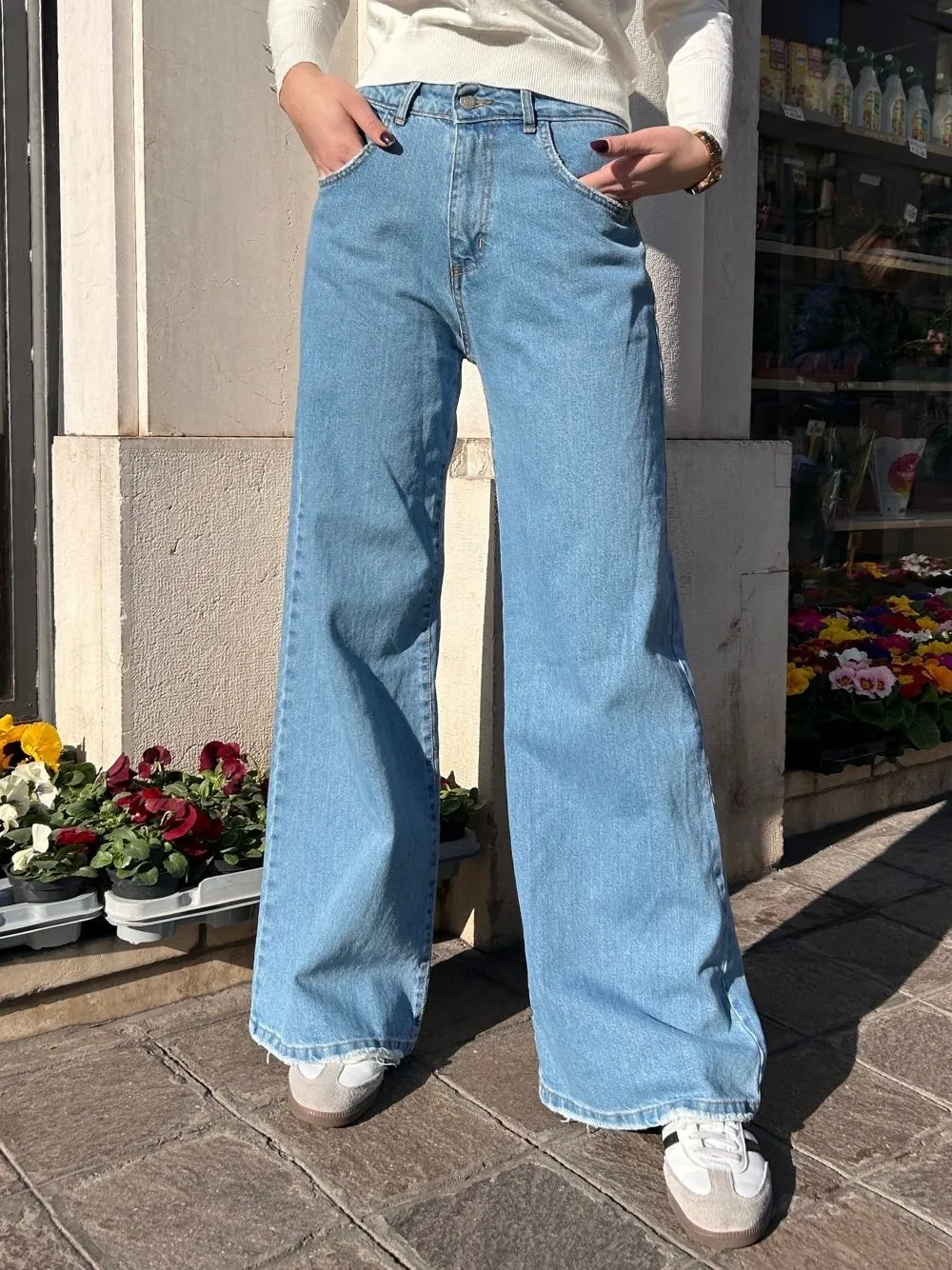 Jeans lungo a palazzo