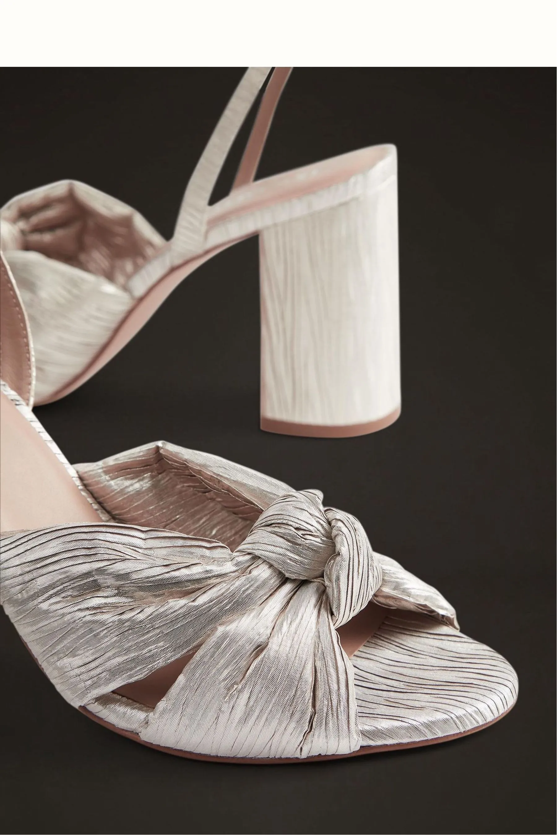 LK Bennett Eliana - Bianco - Dettagli metallizzati - Sandali per matrimonio Satin stropicciata