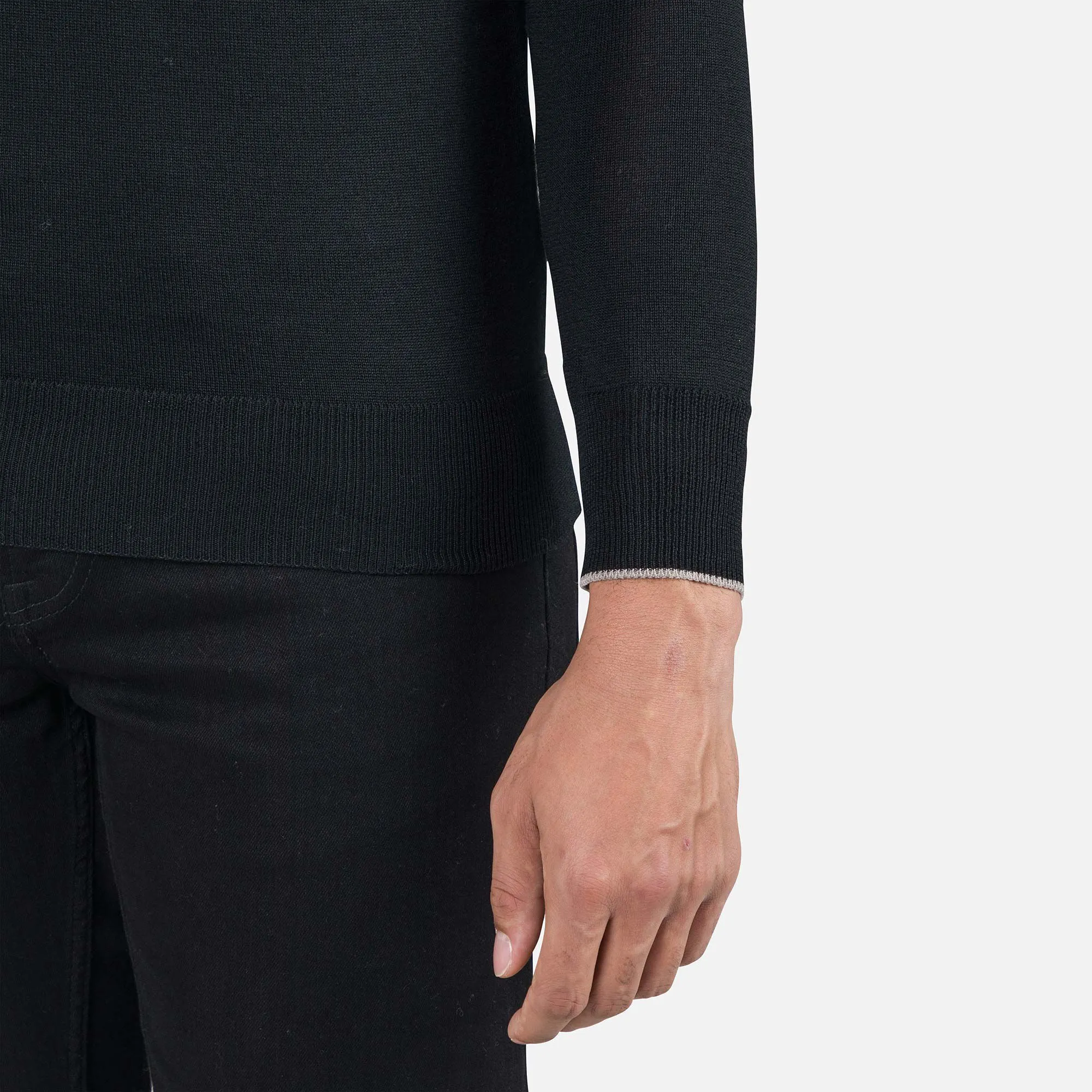 Maglione a righe con mezza zip uomo
