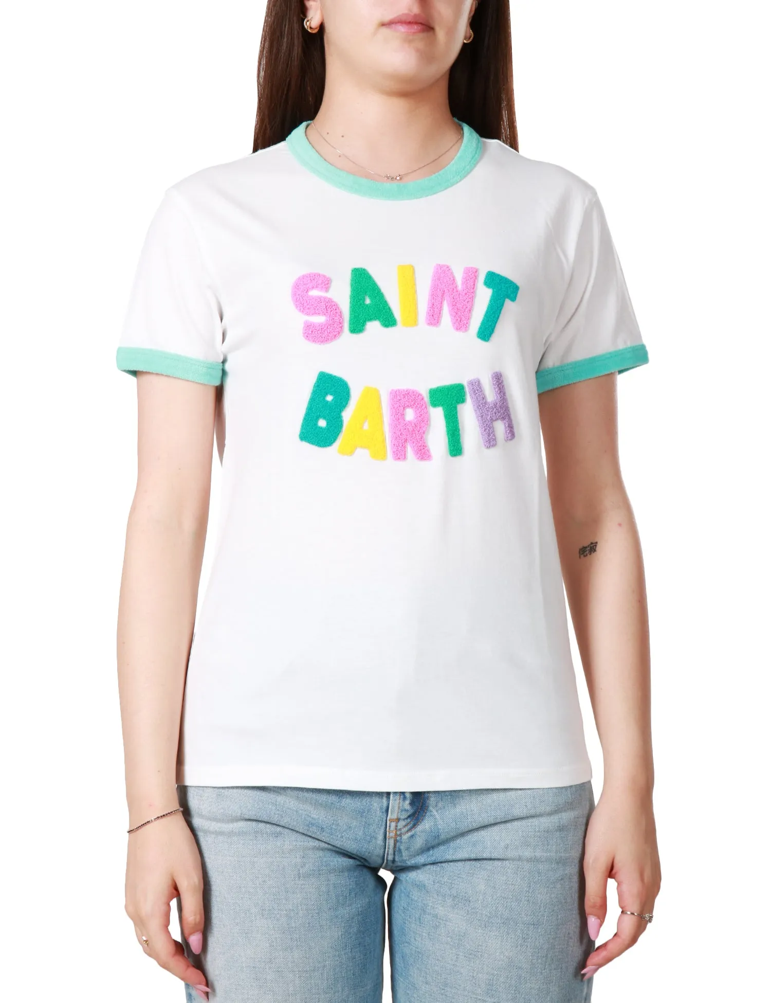 MC 2 SAINT BARTH T-SHIRT DONNA MC 2 SAINT BARTH BIANCA GIROCOLLO CON SCRITTA LOGO COLORATA E BORDI VERDE ACQUA