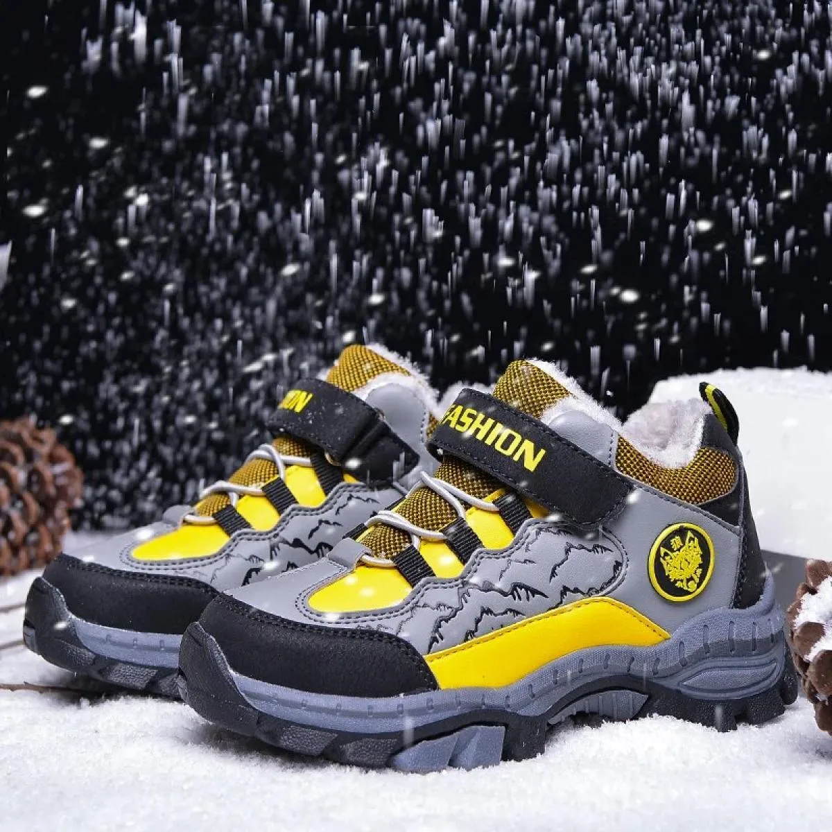 Nuove scarpe da ginnastica casual per escursionismo invernale per bambini Scarpe sportive per bambini da esterno per arrampicata