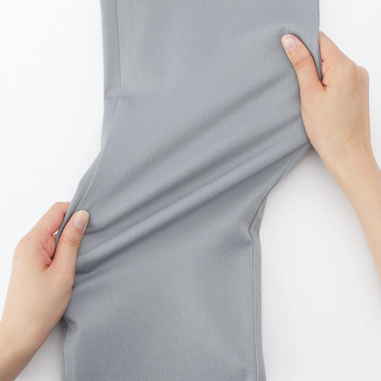 Pantaloni chino a gamba slim elasticizzati 18983