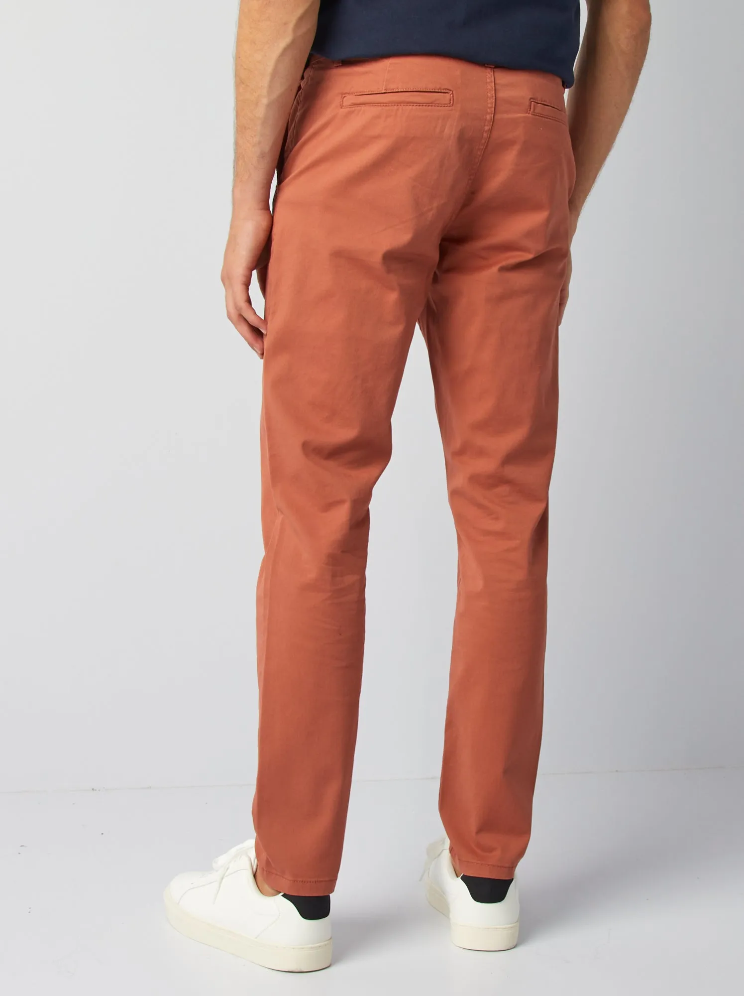 Pantaloni chino slim - MARRONE