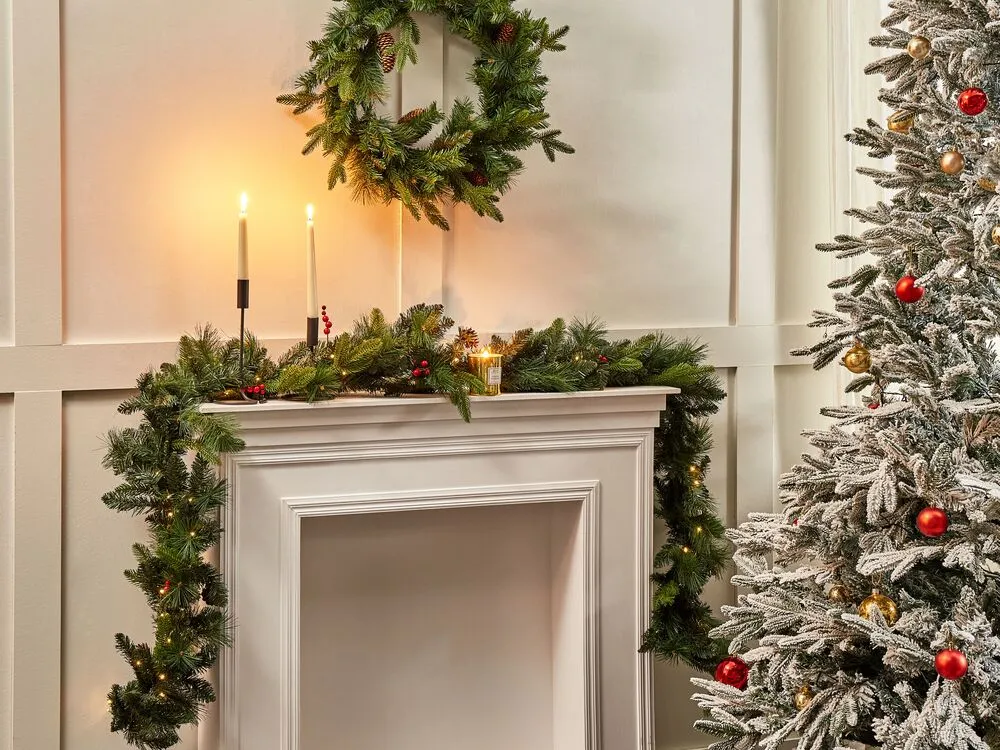 Pre-Lit Christmas Garland 270 cm Green WHITEHORN