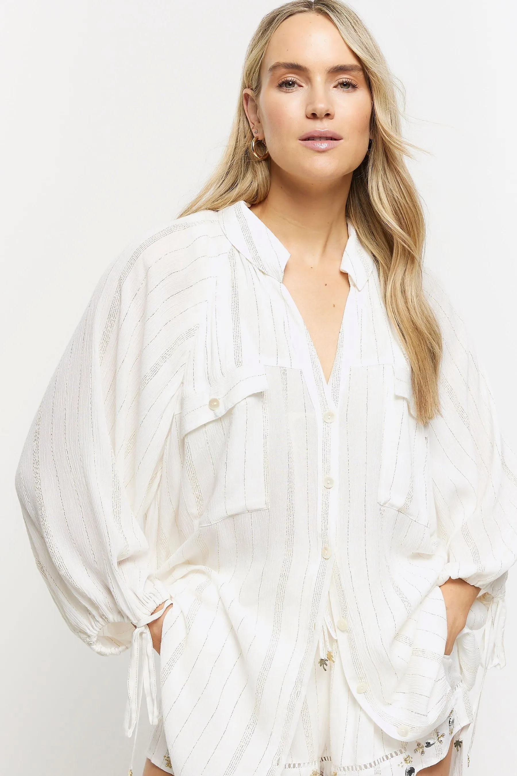 River Island Dettagli metallizzati A righe - Camicia da mare