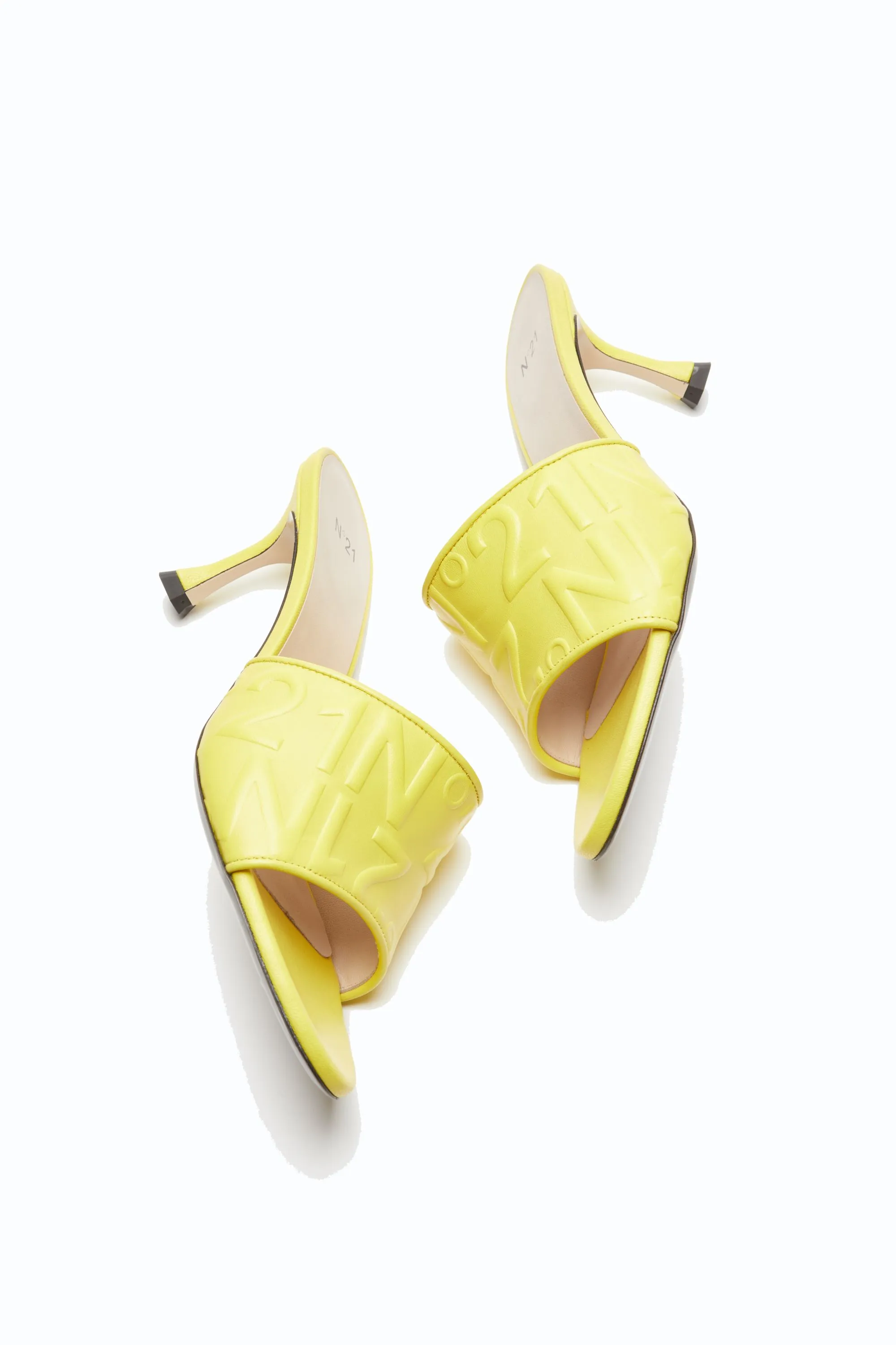 SANDALI GIALLI IN PELLE