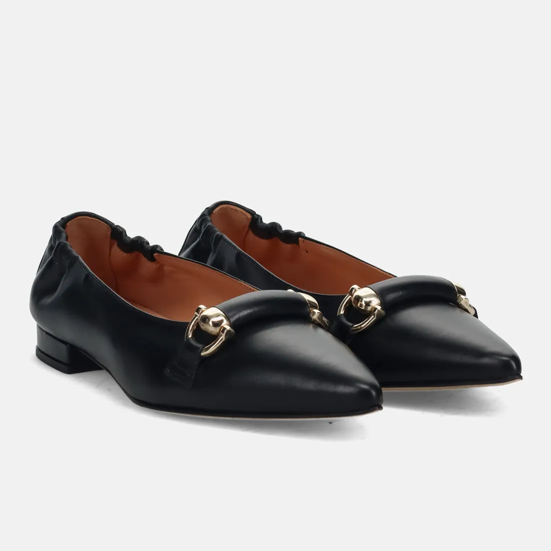 Scarpa flat a punta Sangiorgio in nappa nera con morsetto