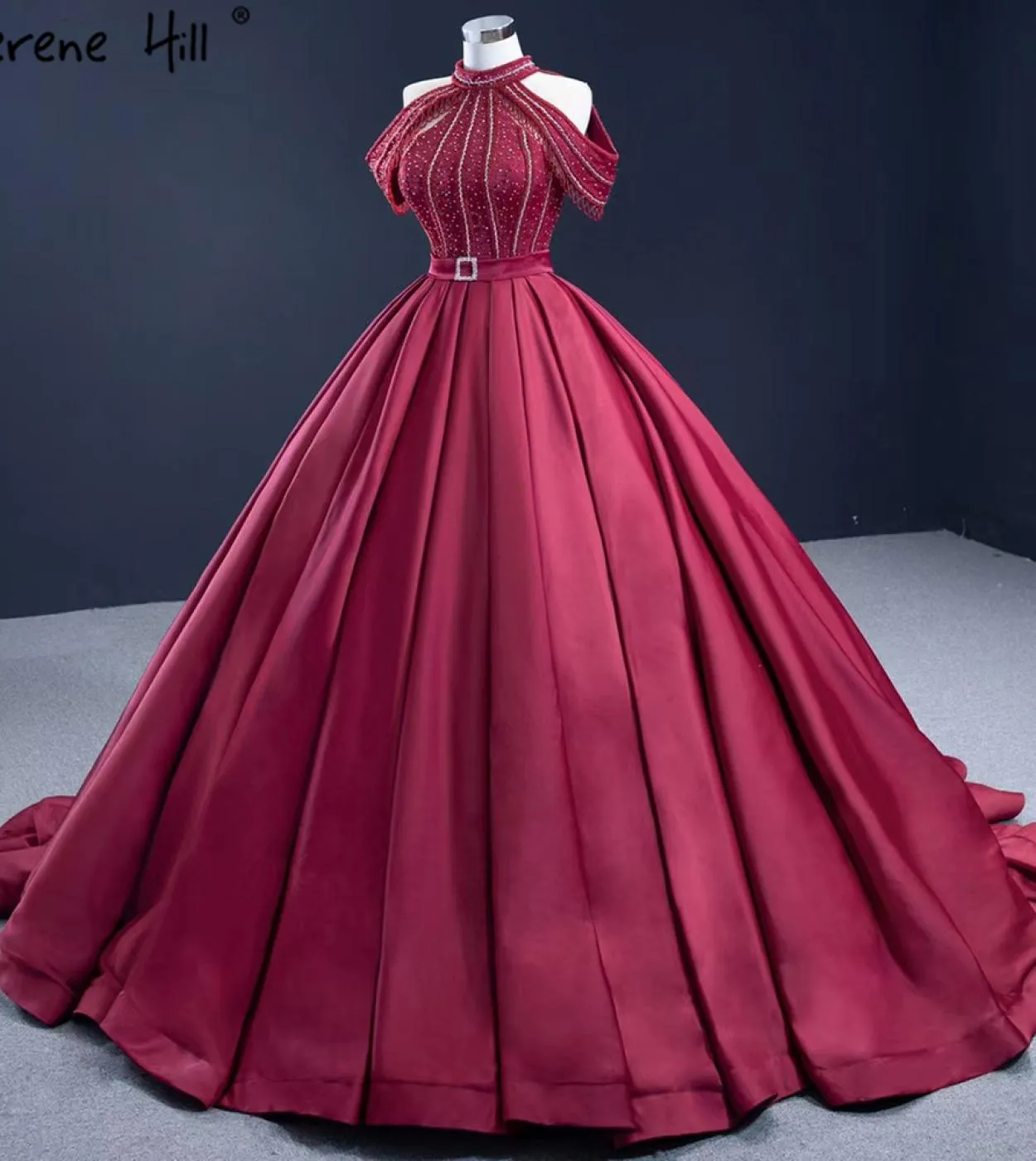 Serene Hill Abiti da sposa di lusso in raso rosso vino Abiti da sposa con perline di cristallo Abito da sposa con lacci Hm67249