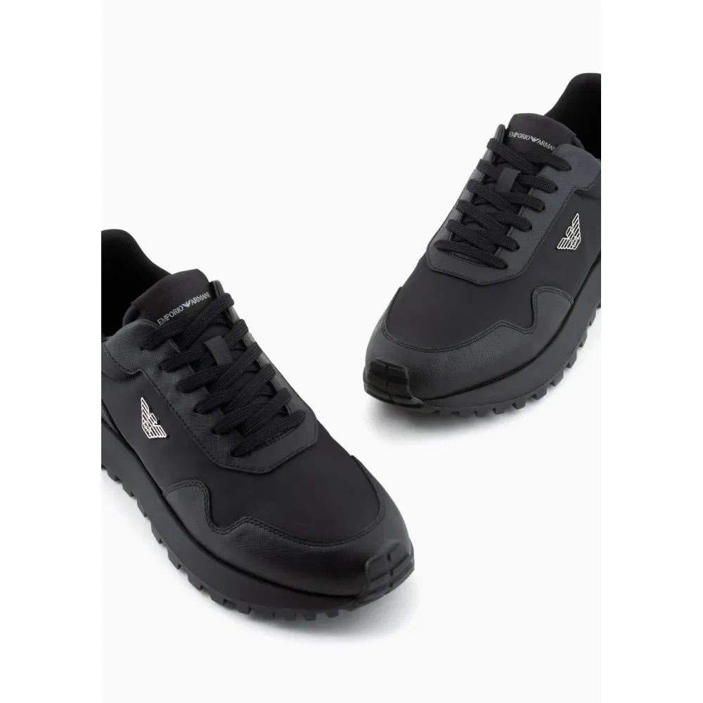 Sneakers con dettagli in saffiano EA