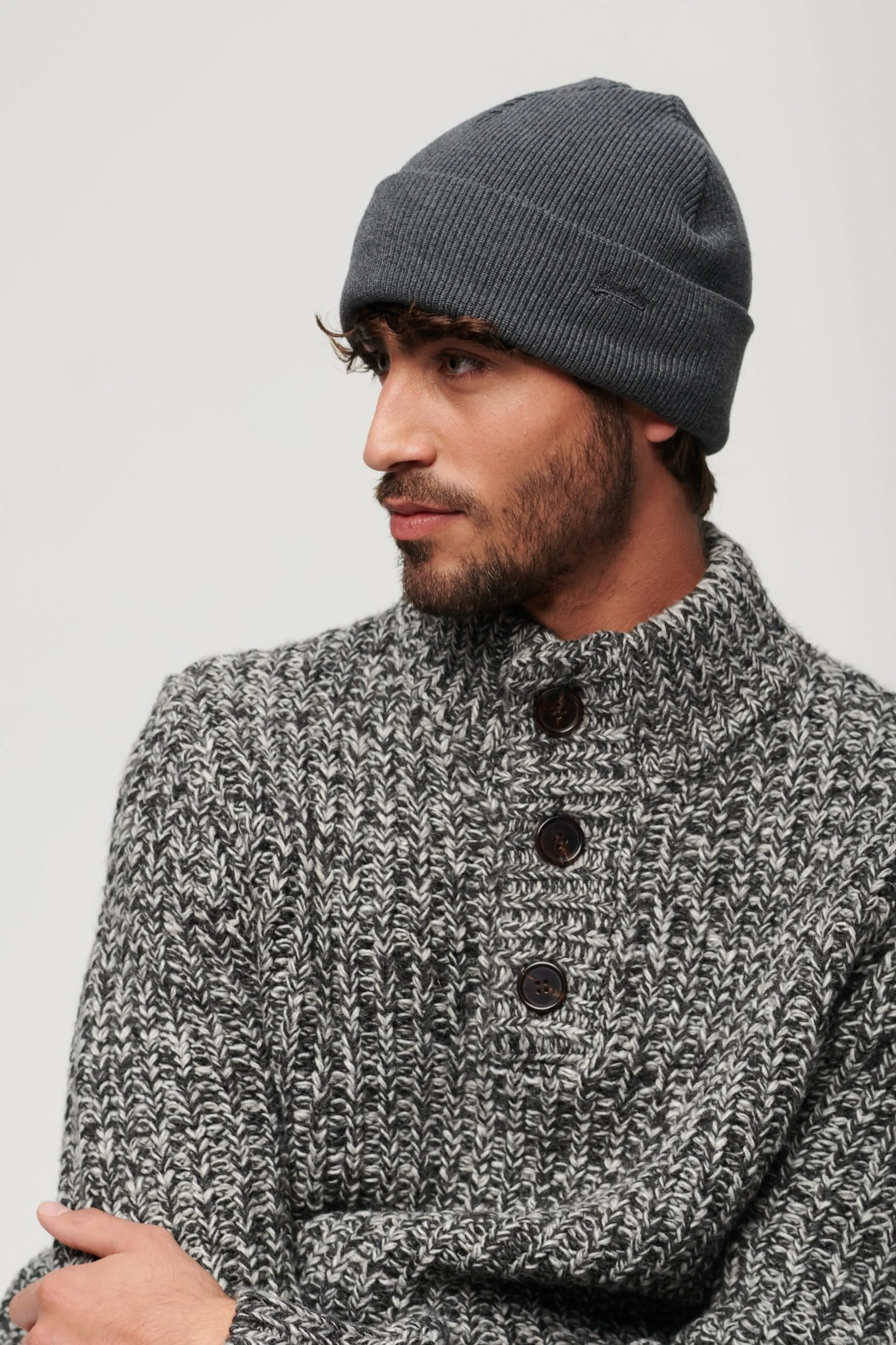 Superdry - Cappello da Berretto lavorato a maglia con logo