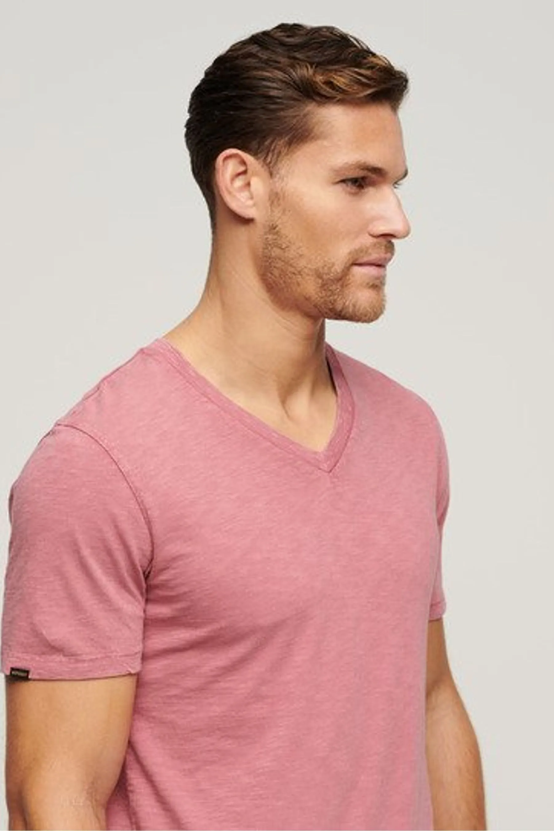 Superdry Superdry - T-shirt in Manica corta fiammata con scollo a V