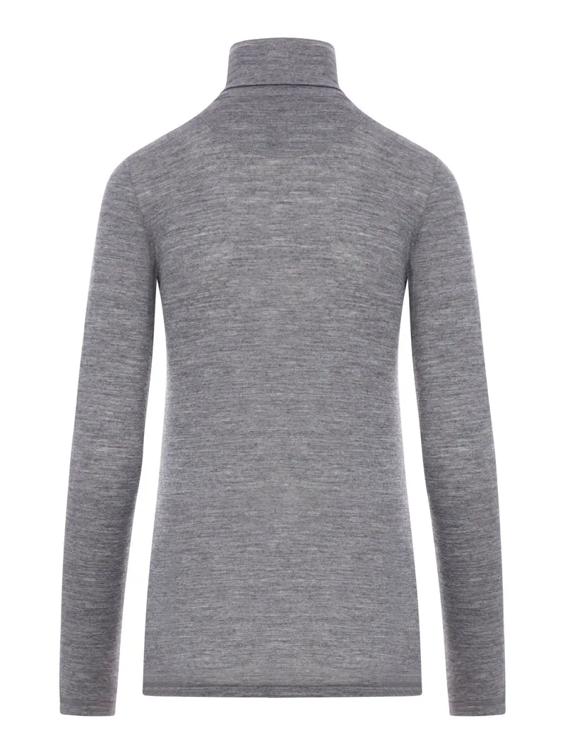 Top a maniche lunghe con scollo a imbuto