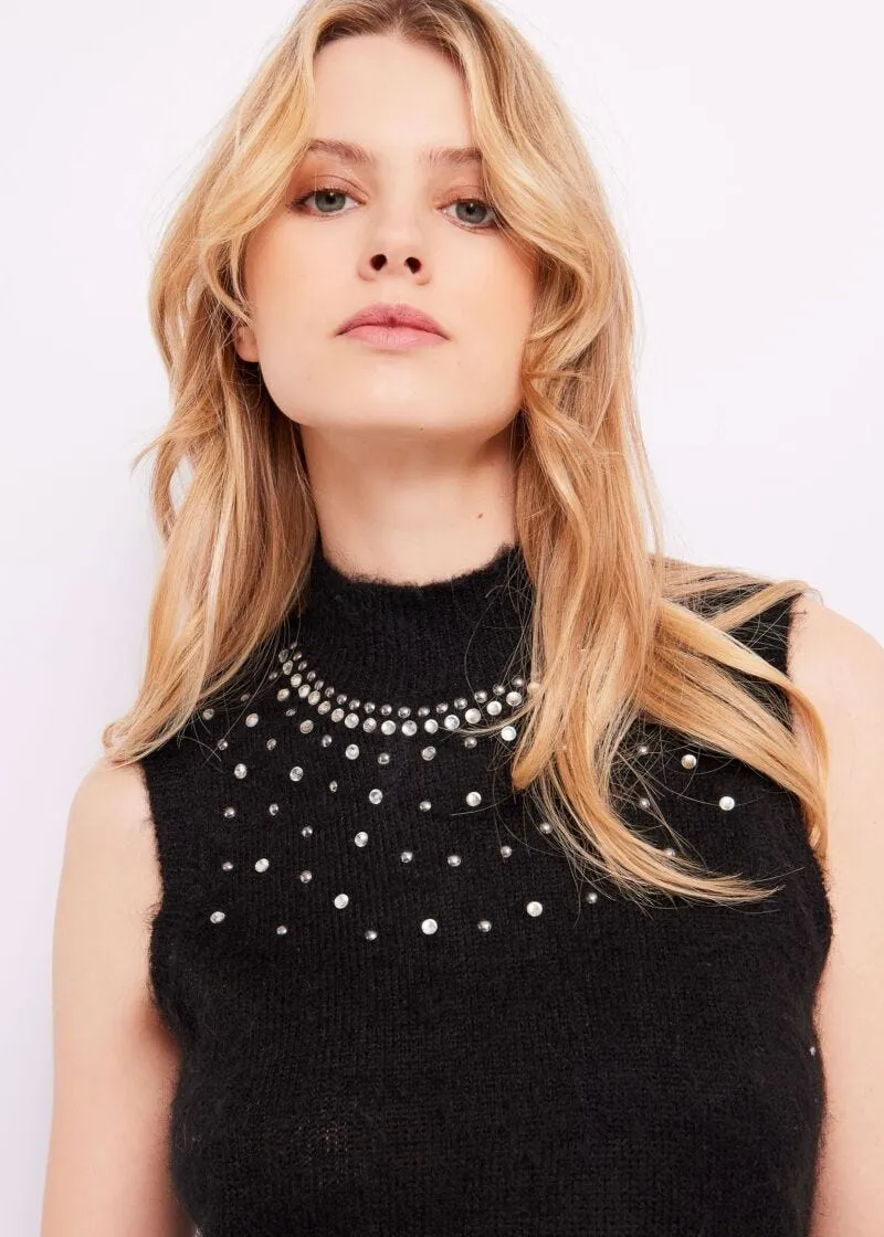 Top con strass e borchie