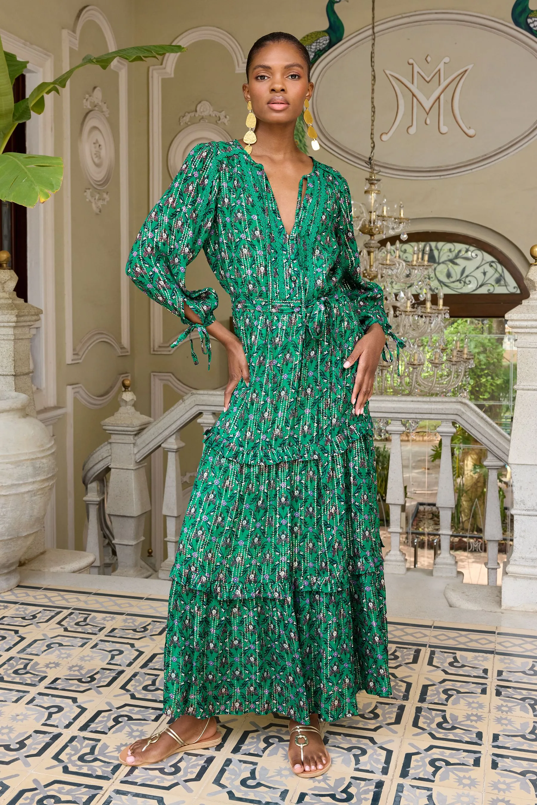 V&A | Love & Roses - Abito midi Scollo a V Dettagli metallizzati stampato con polsini allacciati